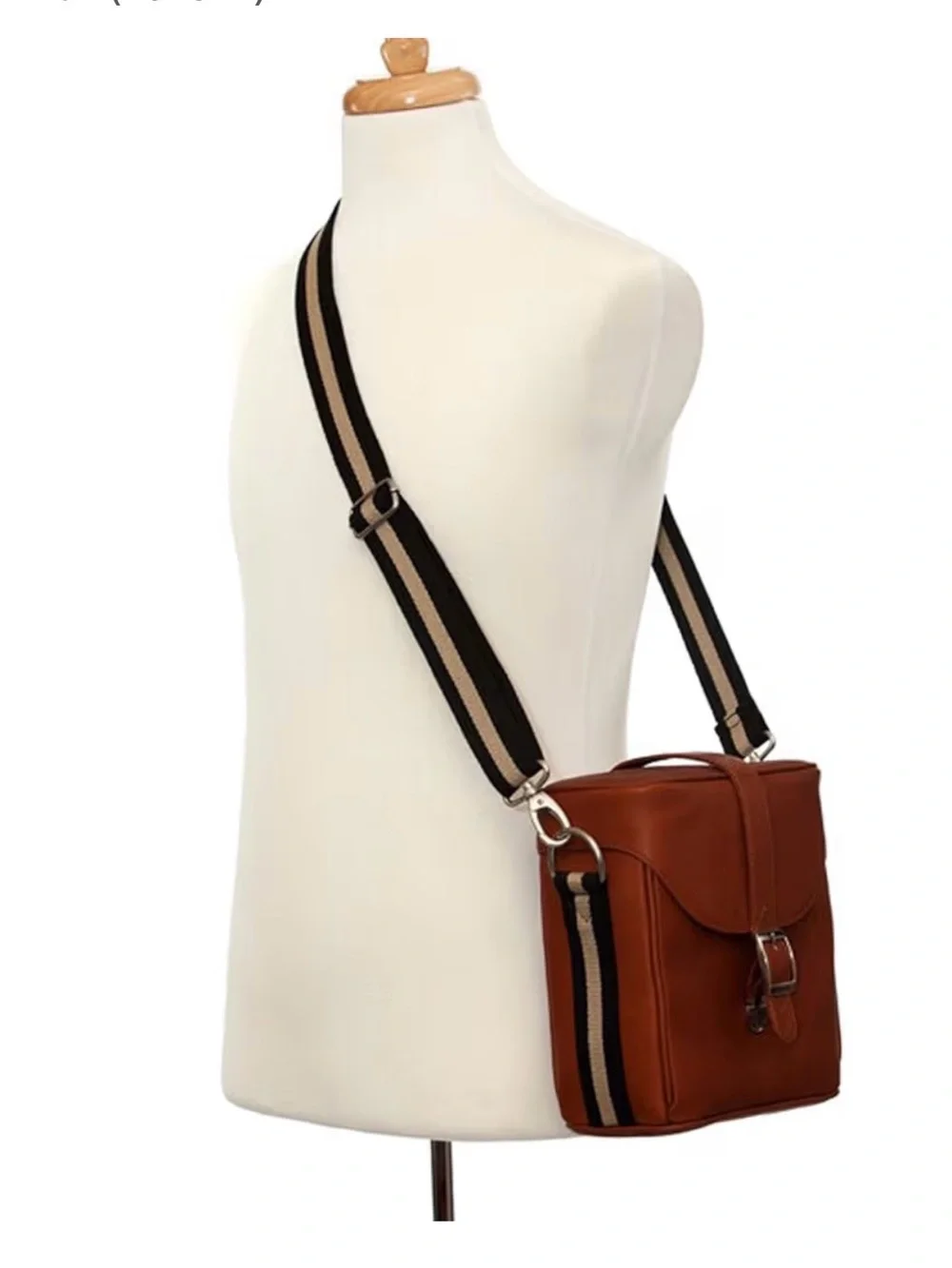 Jack by Jill.e Designs Hudson All Leather Camera Bag In good condition.
